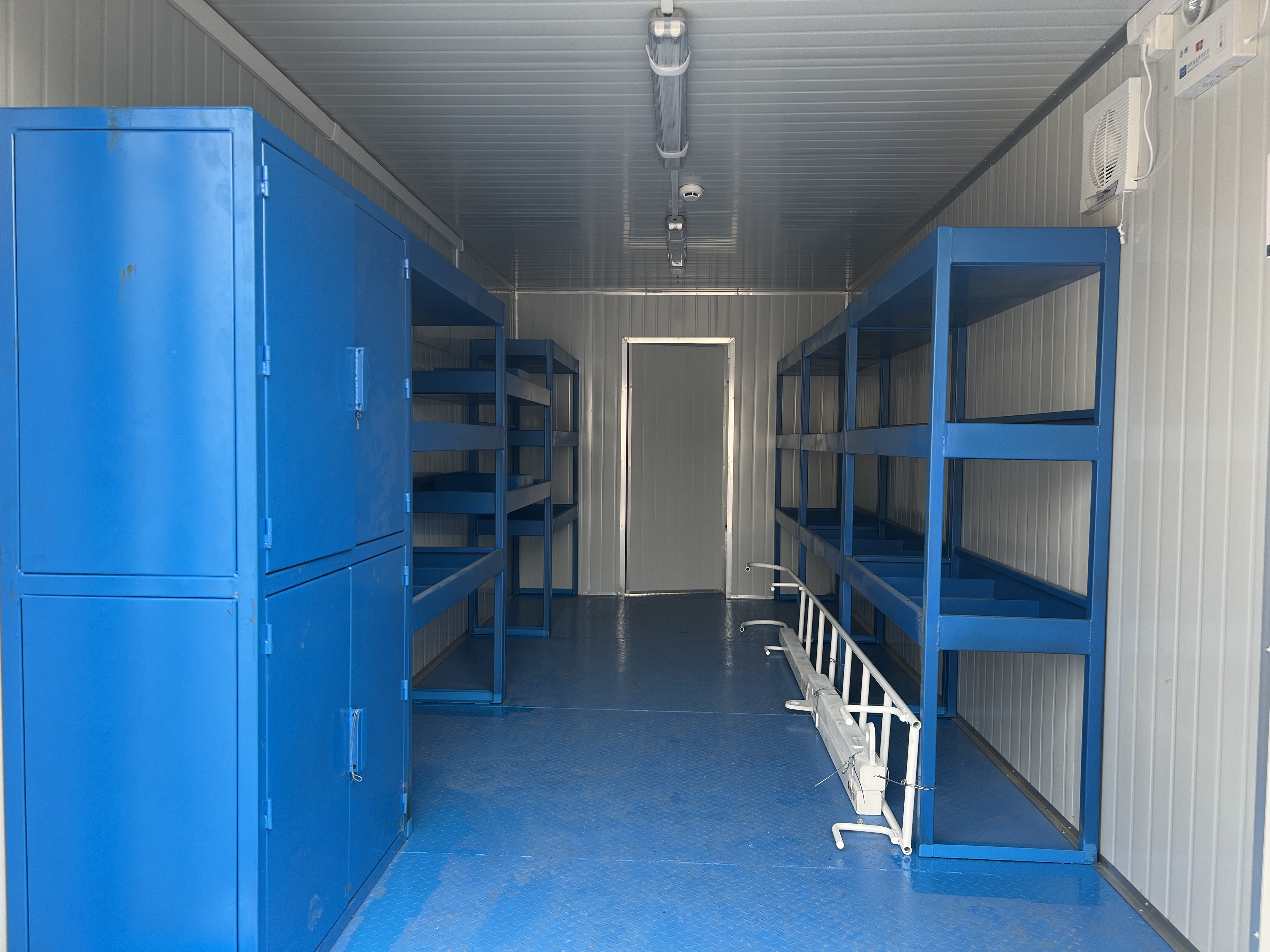 工具材料房發(fā)貨