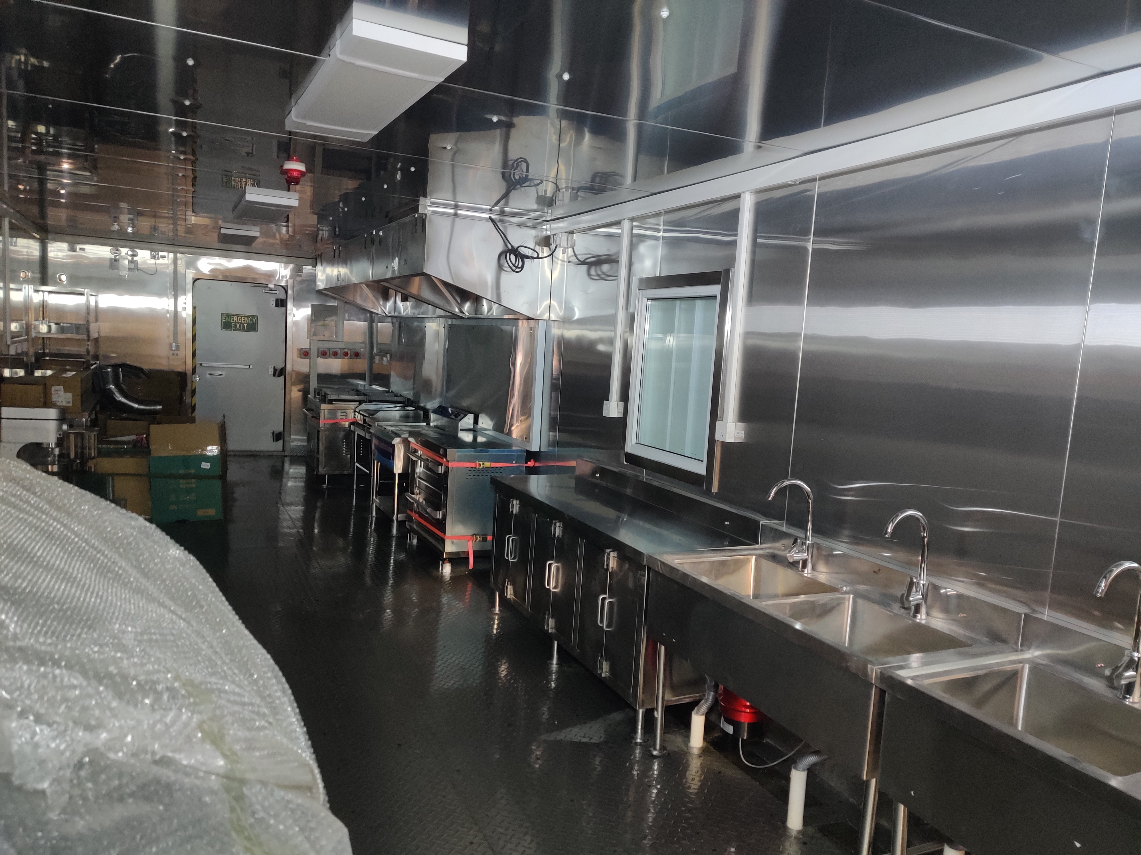 科威特項(xiàng)目定制營(yíng)房